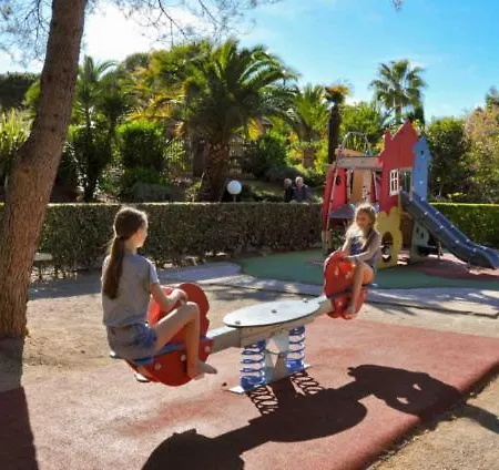 مكان تخييم Coco *