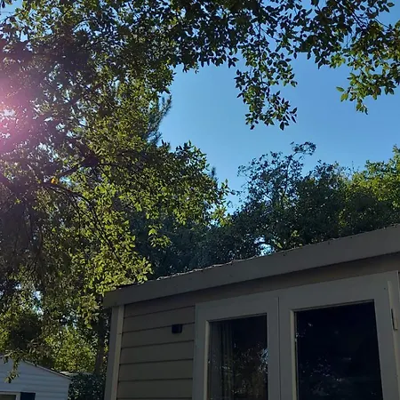 مكان تخييم Coco روكبرون-سور-أرجينس